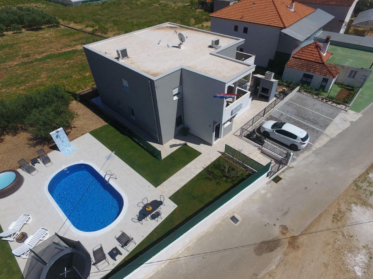 Villa Initium Traù Esterno foto