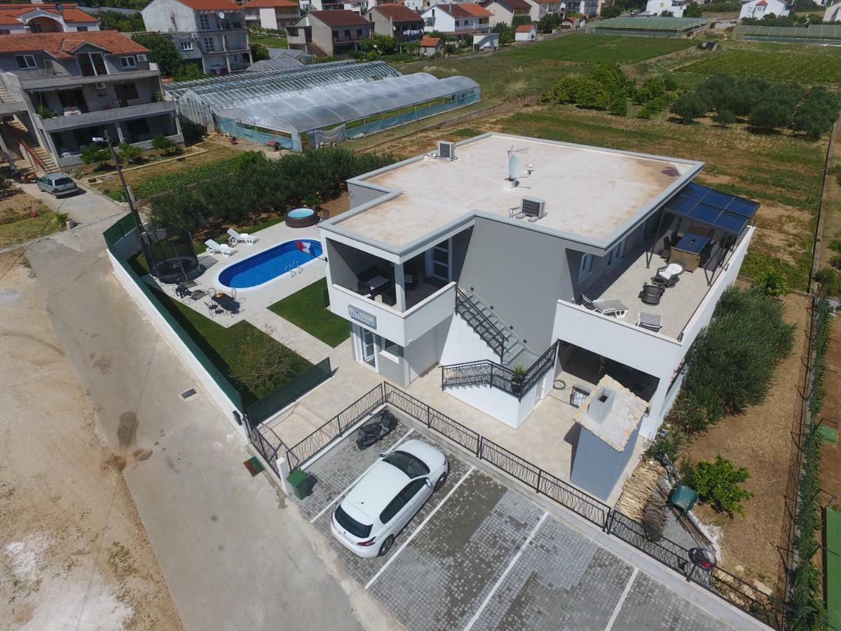 Villa Initium Traù Esterno foto